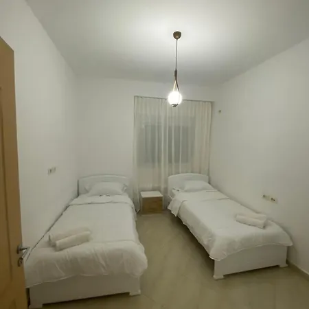 Apartment Relaxing And Spacious Sarande